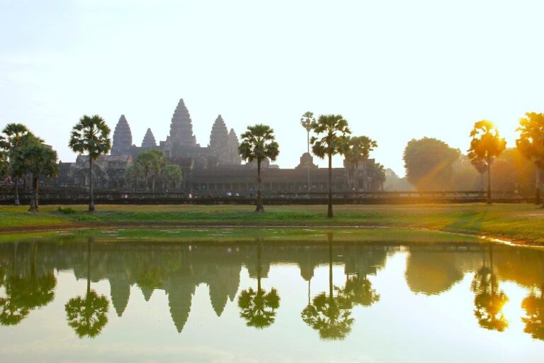 Angkor Wat Sunrise Small Group Private Tour