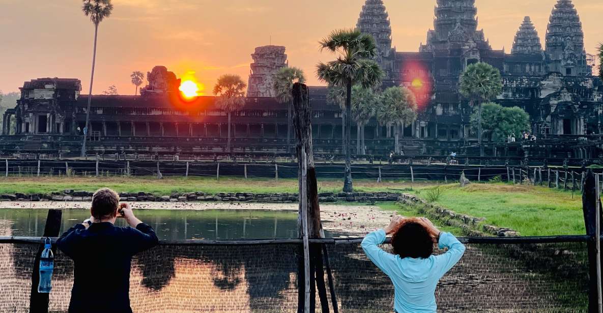 Angkor Wat Sunrise Tour in Siem Reap Small-Group - Sunrise at Angkor Wat