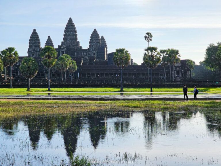 Angkor Wat Temple, Bayon Temple, Ta Phrom Temple Sunris Tour