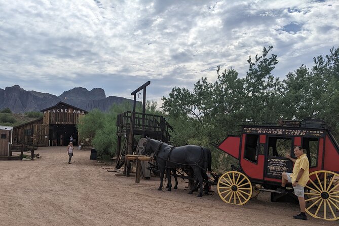 Apache Trail Tour: Superstition Mountains, Ghost Town, Cruise  - Phoenix - Attractions and Experiences