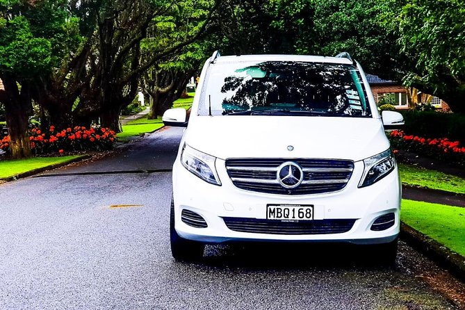 Aucklands Premium Luxury Transfers From/To Airport / North Shore