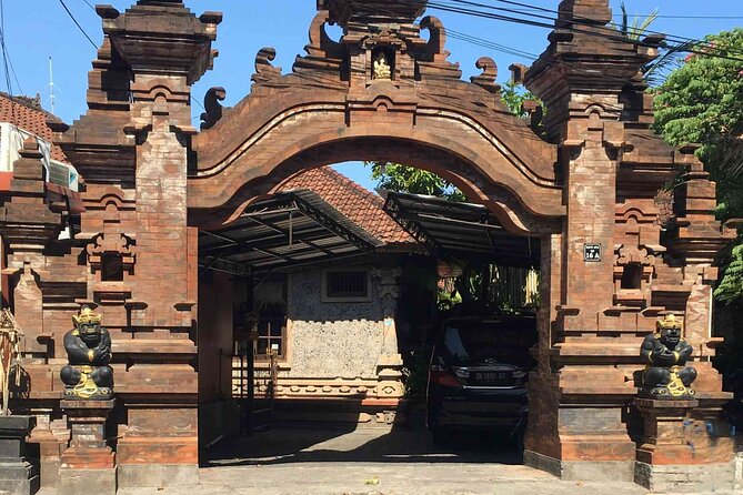 Backlanes and Hidden Sites: A Self-Guided Audio Tour in Seminyak