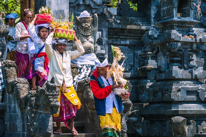Bali Temples Tour: Besakih Temple, Goa Lawah, Penglipuran Village