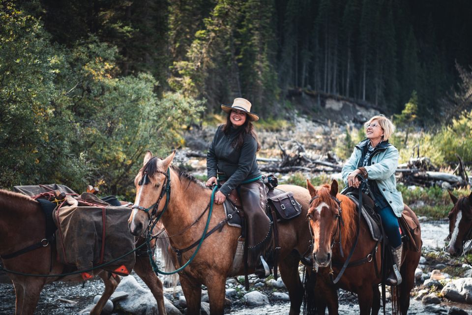 Banff: 2-Day Overnight Backcountry Lodge Trip by Horseback