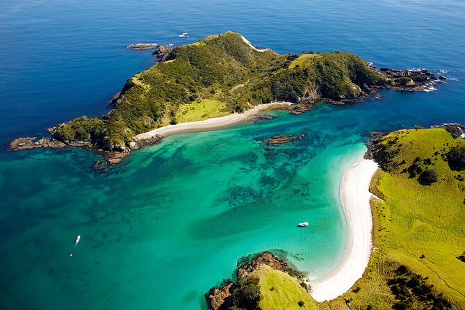 Bay of Islands and Hole in the Rock Scenic Helicopter Tour - Tour Details and Booking Information