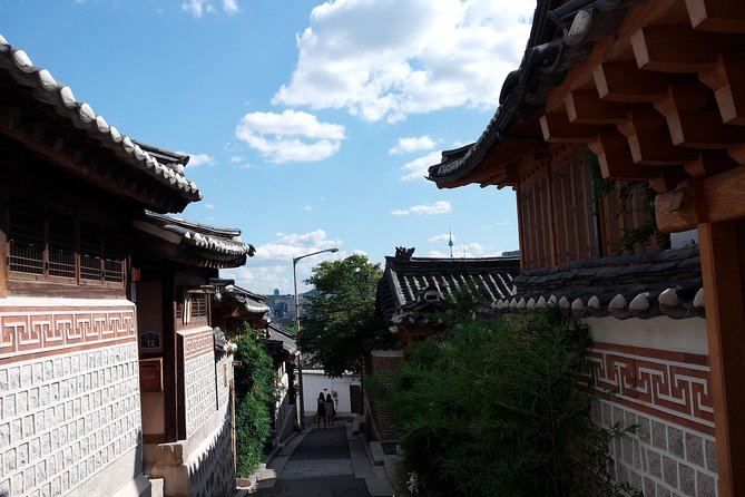 Best Walking Tour to Gyeongbok Palace N Bukchon With Expert - Tour Highlights