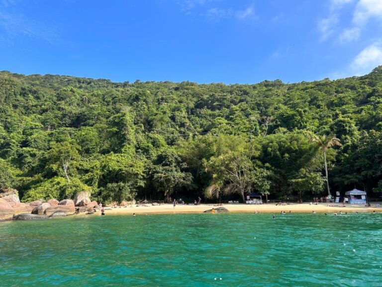 Boat Trip in the Northern Part of Ilha Grande Acaiá Cave