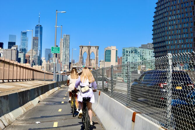 Brooklyn Bridge and Waterfront 2-hour Guided Bike Tour