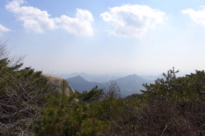 Bukhansan Mountain Private Hike With Lunch