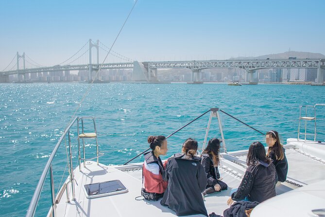 Busan Bliss: Panoramic Yacht & Urban Exploration