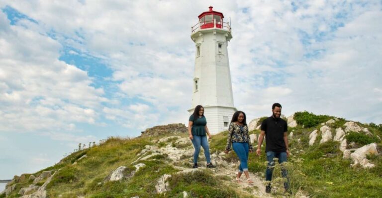 Cape Breton Island: Tour of Louisbourg Lighthouse Trail