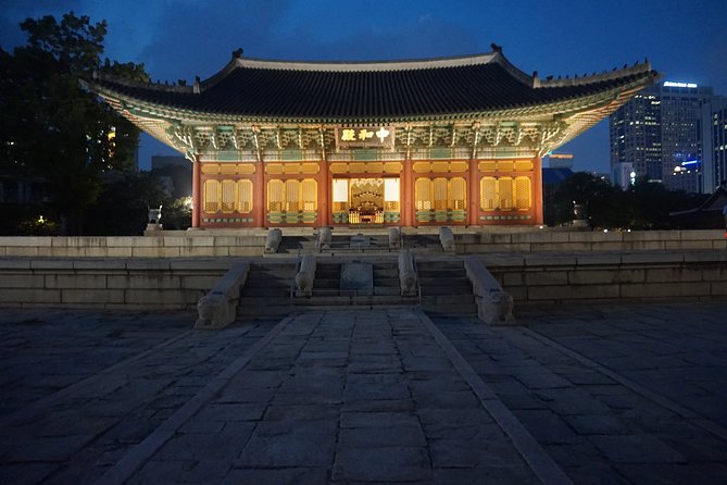 Central Seoul Evening Tour Including Deoksu Palace, Seoul Plaza and Dongdaemun Market - Tour Overview