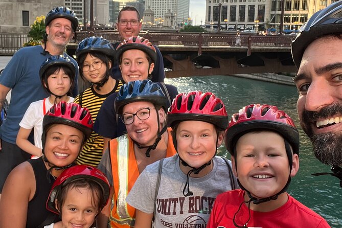 Chicago Family Food & Bike Tour With Top Attractions