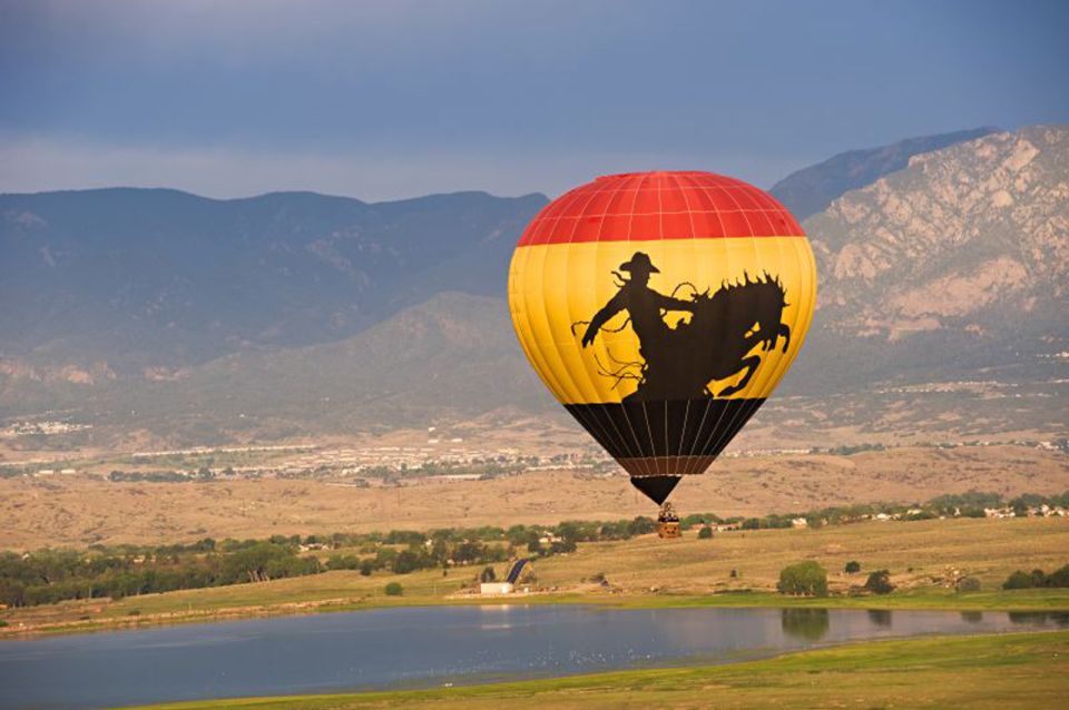 Colorado Springs: Sunrise Hot Air Balloon Flight