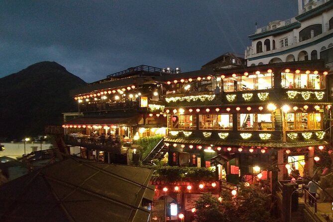 Day Trip to Jiufen by a Private Charter! (4 Hours)