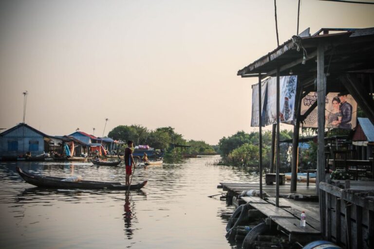 Floating Village and Tonlé Sap Sunset Tour