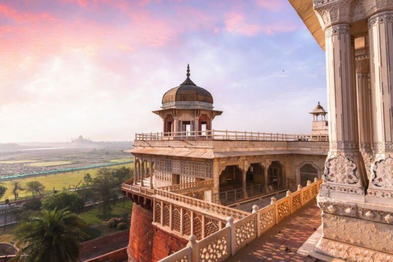 From Jaipur : Private Taj Mahal Tour by Car – All Inclusive