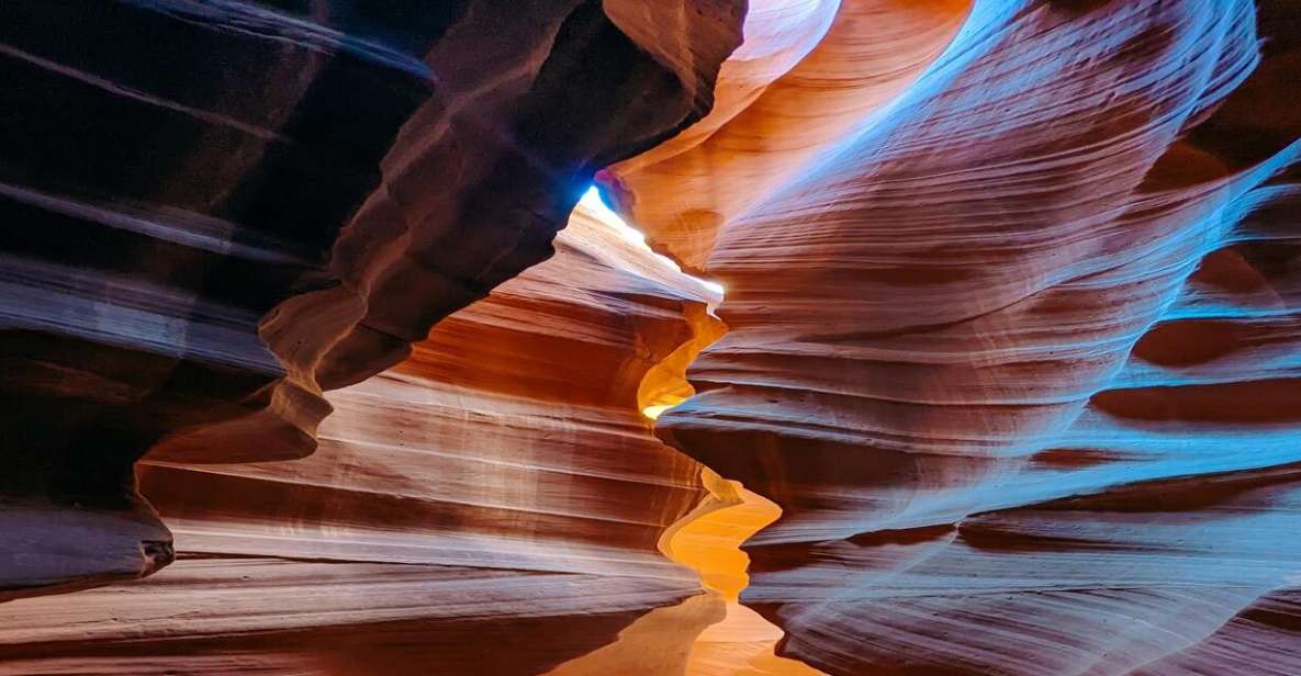 From Las Vegas Antelope Canyon X and Horseshoe Band Day Tour