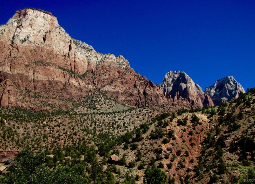 From Las Vegas: Private Group Tour to Zion National Park