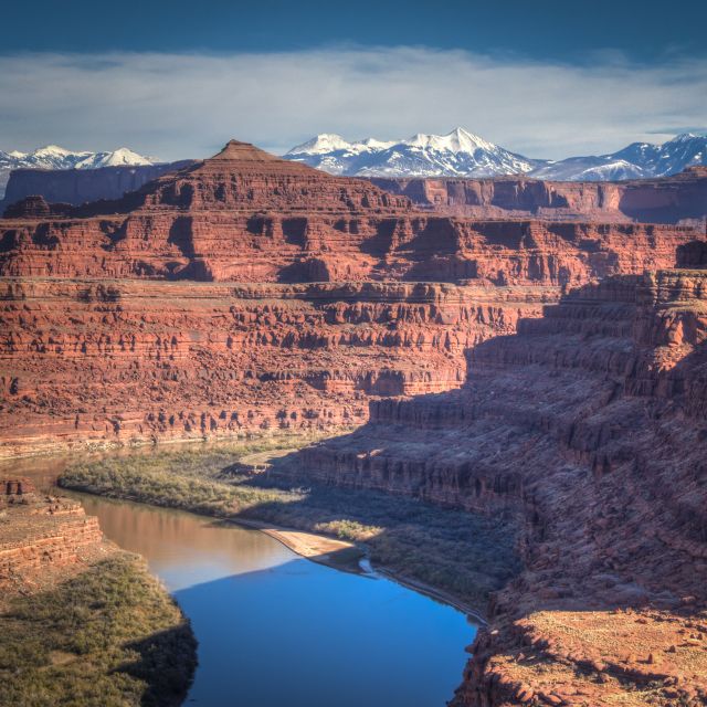 From Moab: Canyonlands 4×4 Drive and Calm Water Cruise