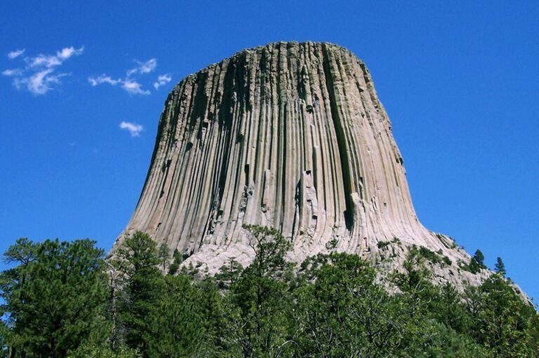 From Rapid City: Private Devils Tower Tour and Hike