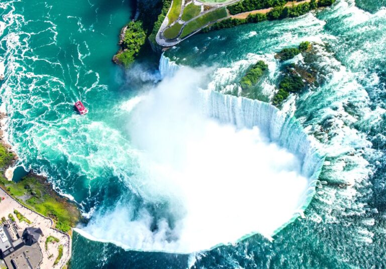 From Toronto: Niagara Falls, Canada Private Tour
