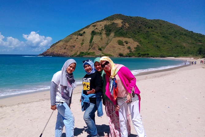 Full-Day Private Trip to South Lombok