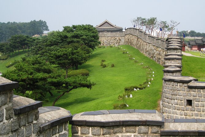 Full-Day UNESCO Heritage Tour Including Suwon Hwaseong Fortress