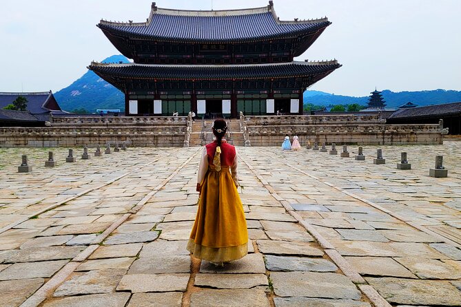 Gyeongbokgung Palace and Seoul Highlights (Small Group)