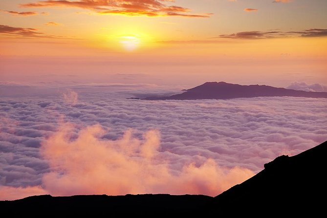 Haleakala Sunrise Tour With Breakfast WEST SIDE Pickup - Tour Guides Overview