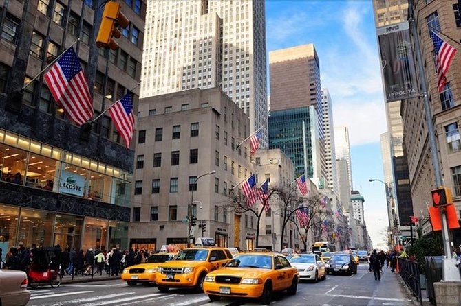 Half-Day Guided Walking Tour of New York City - Tour Duration and Landmarks