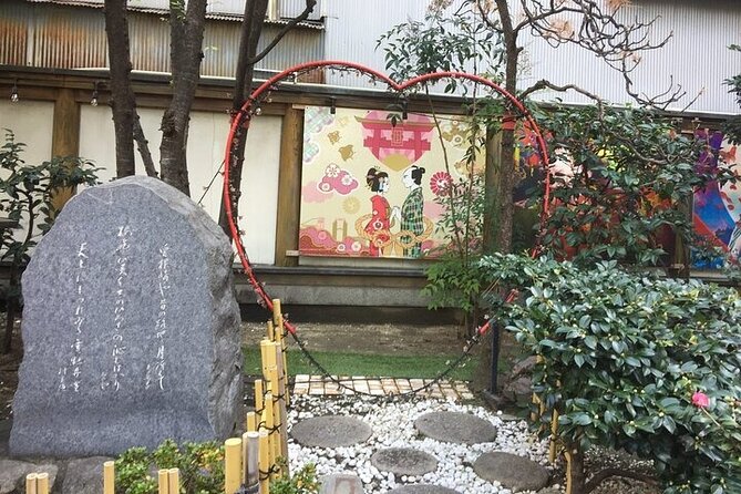 Half-Day Private Guided Tour to Osaka Kita Modern City