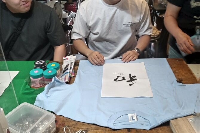 Handwriting Kanji With Ink on T-Shirt Private Art Class in Tokyo - Materials Needed