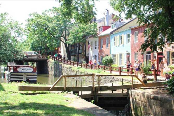 Historic Georgetown Guided Sightseeing Walking Tour