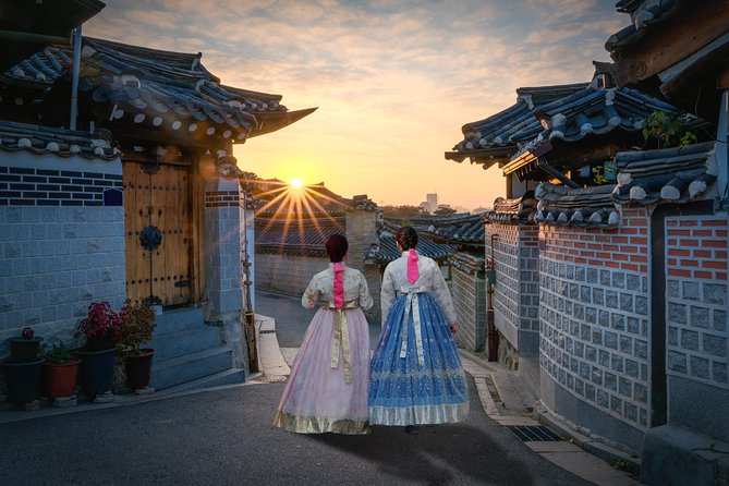 Historic Seoul: Explore Bukchon Hanok Village