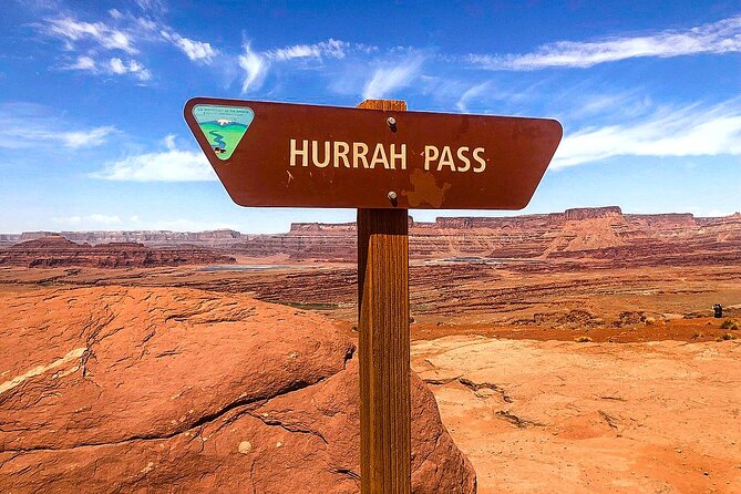Hurrah Pass Scenic 4×4 Tour in Moab