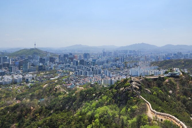 Inwangsan(Bugaksan) Hiking Along A Cultural Heritage