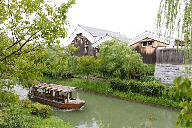 Japanese Sake Brewery and Fushimi Inari Sightseeing Tour