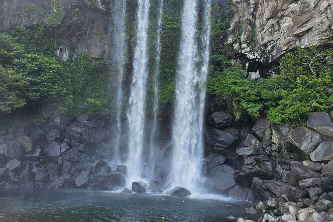 Jeju Private Tour Package-South of Jeju(Mt.Hallasan & Waterfalls)