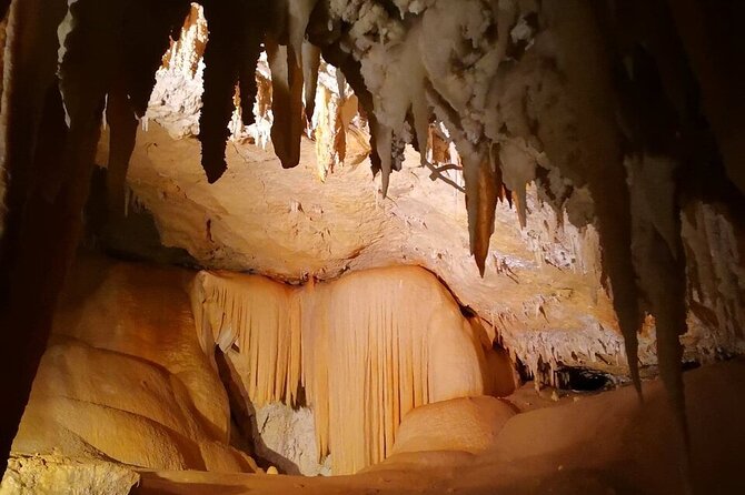 Jewel Cave Fully-guided Tour (Located in Western Australia)
