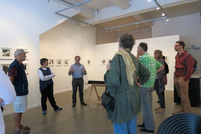 Join the Locals: Walk and Talk Dealer Art Gallery in Wellington - Cancellation Policy