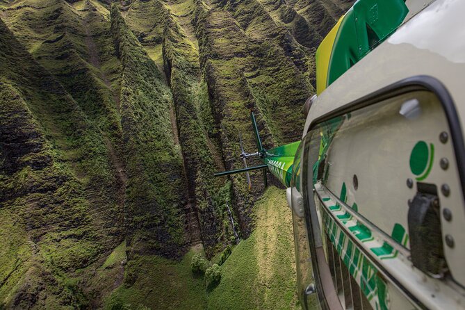Kauai: Helicopter Tour Over Na Pali, Waimea Canyon, Waterfalls