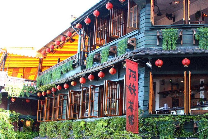 Keelung Shore Excursion, Jiufen and Shifen (Small Group Tour Max 15 Pax)