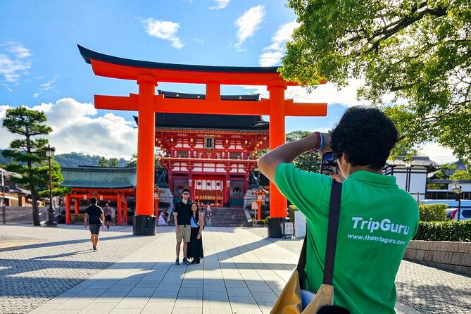 Kyoto: Fushimi Inari Taisha Small Group Guided Walking Tour