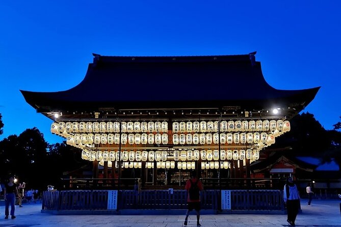 Kyoto Night Walking Tour Gion – Stories of Geisha