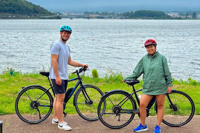 Lake Kawaguchi Explorer: E-Bike Guided Tour - Photo Sharing and Requests