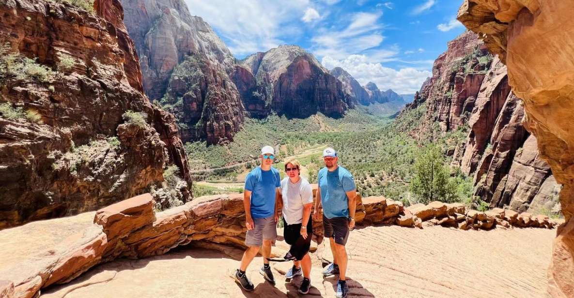 Las Vegas: VIP Guided Photography & Hiking Tour of Zion NP - Tour Overview