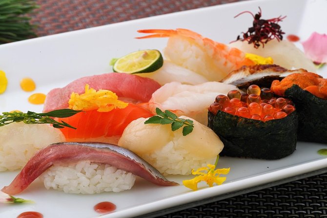Learn How to Make Sushi! Light Class- Nara School