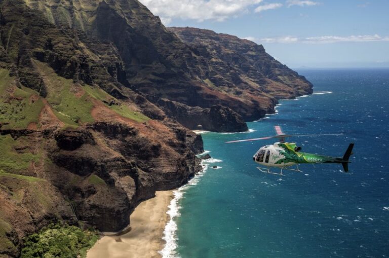 Lihue: Scenic Helicopter Tour of Kauai Island’s Highlights