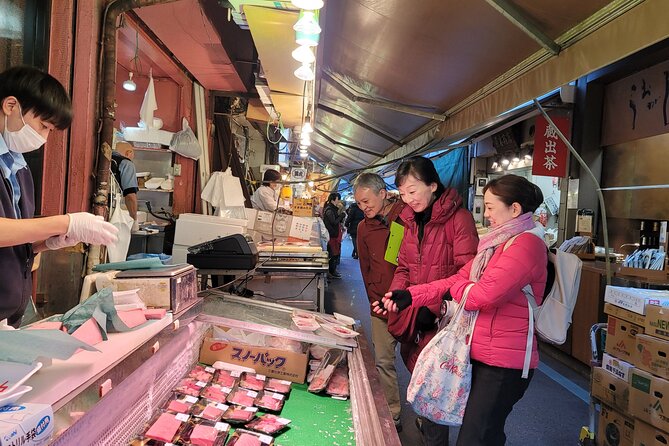 Lunch at Tsukiji Market Tour
